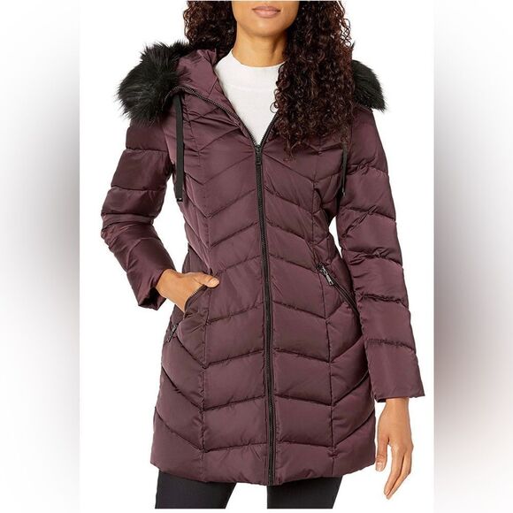 Tahari Women's Heavy Weight Puffer Coat with Faux Fur Hood in Merlot Size XL NWT
